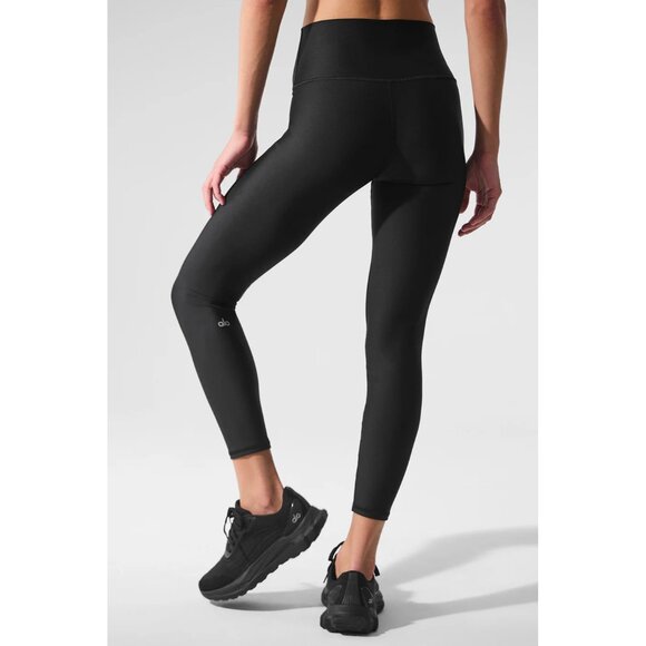 ALO Yoga High-Waist Airlift 7/8 Leggings in Black - Picture 4 of 6